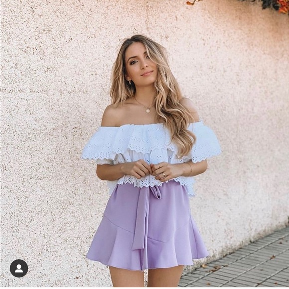 2left🔥🔥Zara embroidery top bloggers favorite - Picture 4 of 16